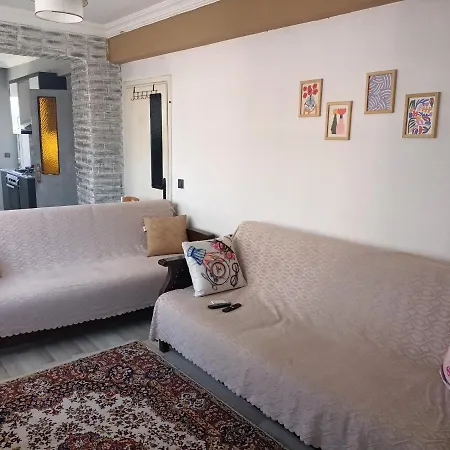 Lara Plaj Yakin Aileler Icin 1+1 Muekemmel Apartment